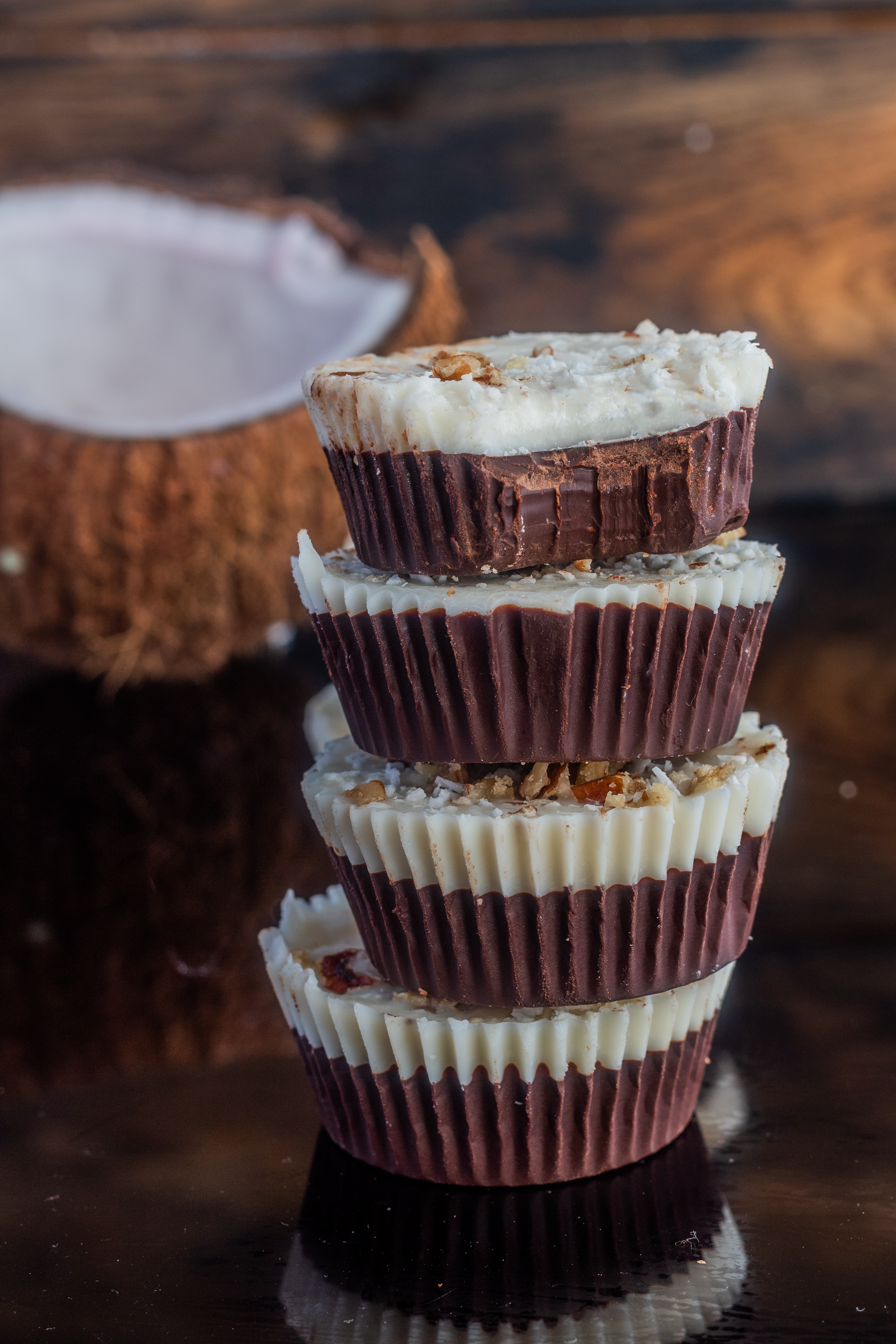 chocolate-coconut-fat-bombs