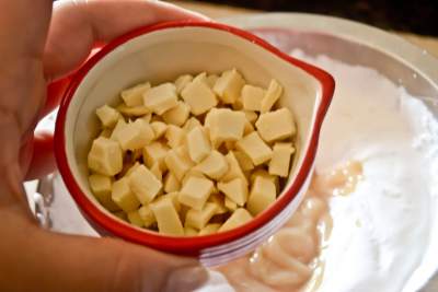 chopped white chocolate chunks