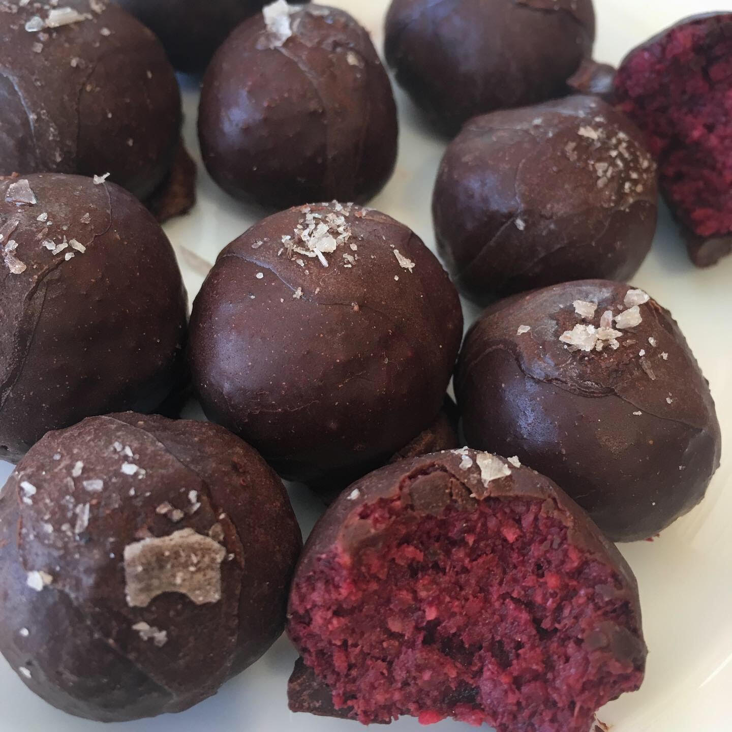 close-up-beet-chocolates