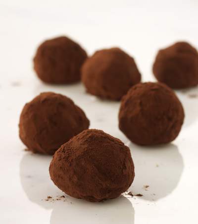 sbc-bulk-milk-chocolate-truffle-recipe-1502903762-23.241.66.124.jpg